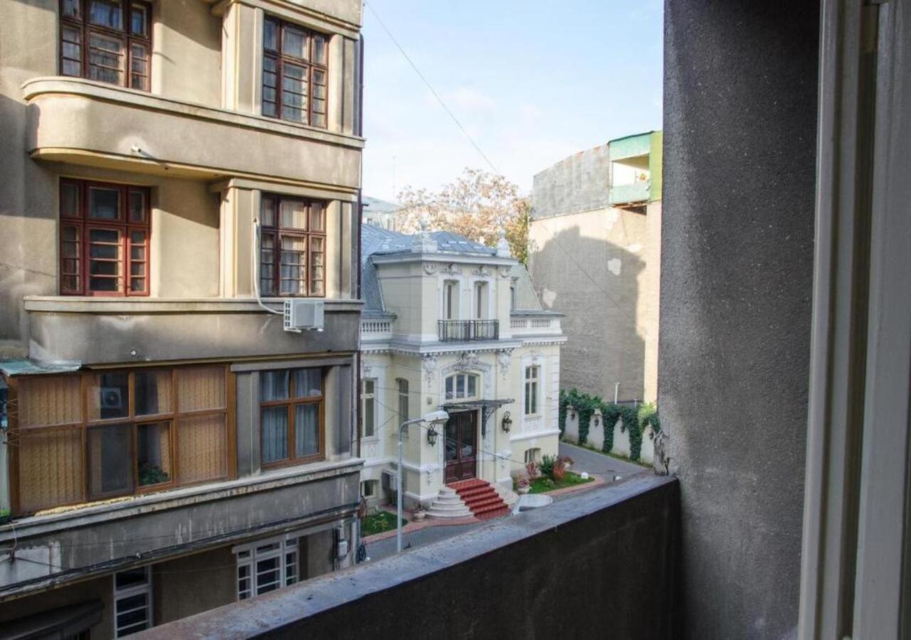 בוקרשט Four Rooms Apartment Central מראה חיצוני תמונה